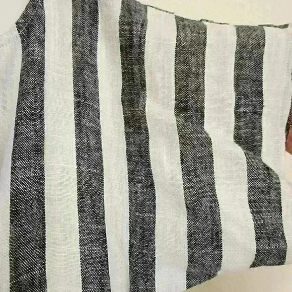 Soft Surroundings Women's Gray White Striped Cold Shoulder Casual Top Size M - Picture 6 of 11